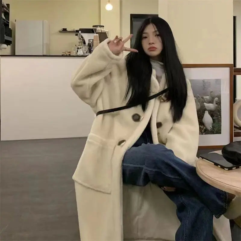 Mid-length Horn Button Lamb Wool Coat For Women hercurva