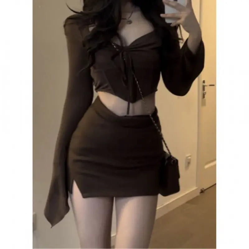 American Hot Girl Hem Irregular Long Sleeve Top And Skirt Suit hercurva