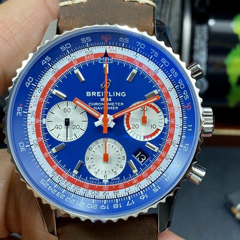 Breitling Navitimer