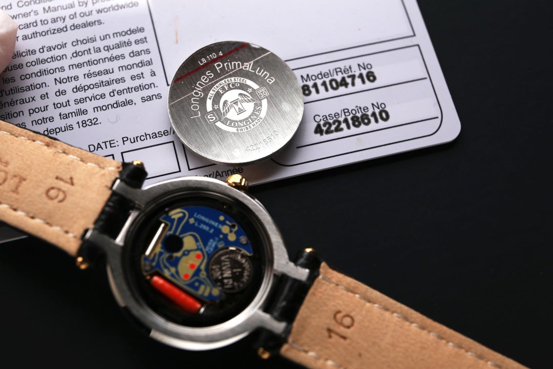 PRIMALUNA QUARTZ 26.5MM GOLD STEEL WHITE DIAL