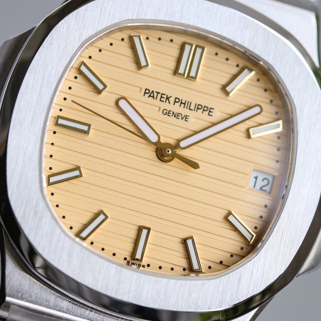 PATEK NAUTILUS 5711 STEEL CASE