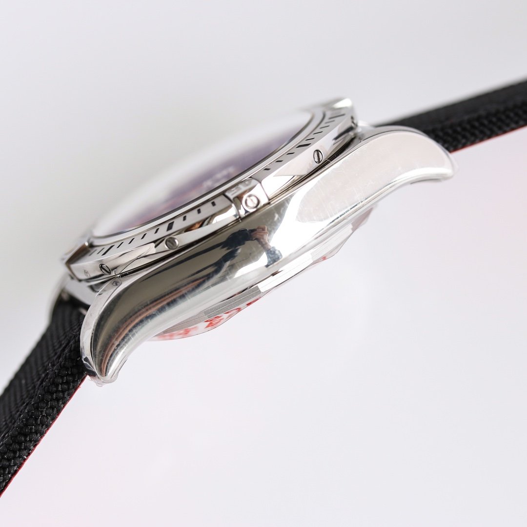 CHRONOMAT 44 AIRBORNE BLACK DIAL TEXTILE