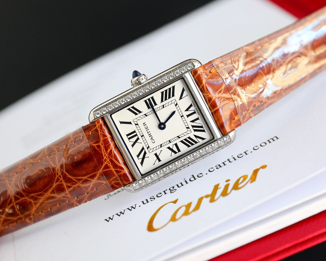 TANK MUST SMALL STEEL DIAMOND BEZEL LEATHER STRAP EWHITE DIAL