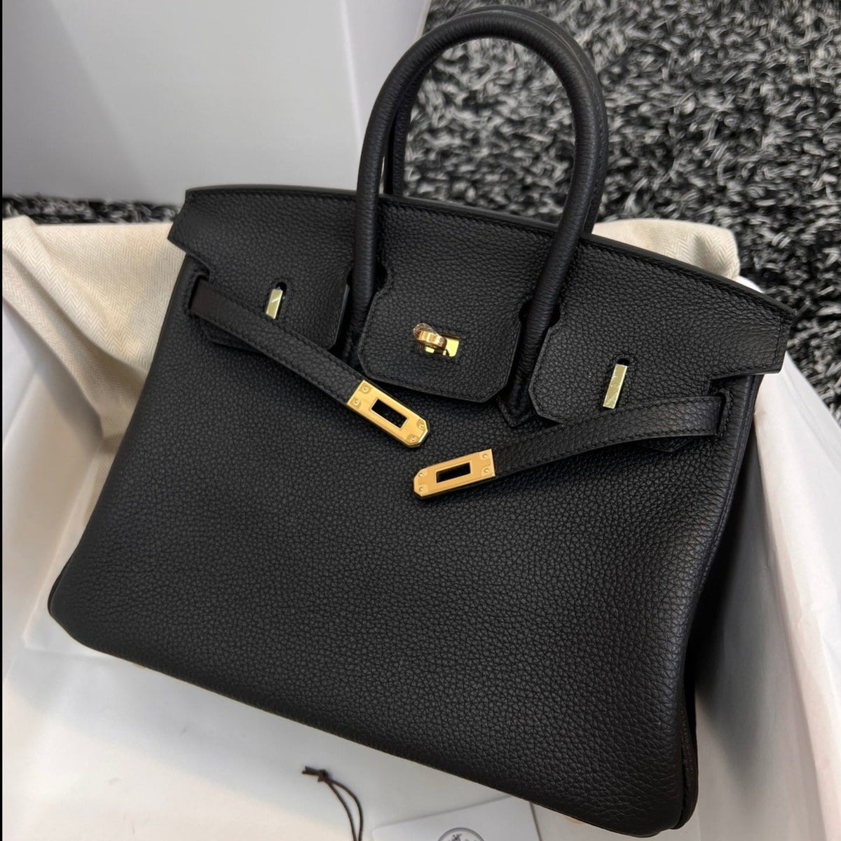 HM BIRKIN 25CM TOGO LEATHER GOLD HARDWARE