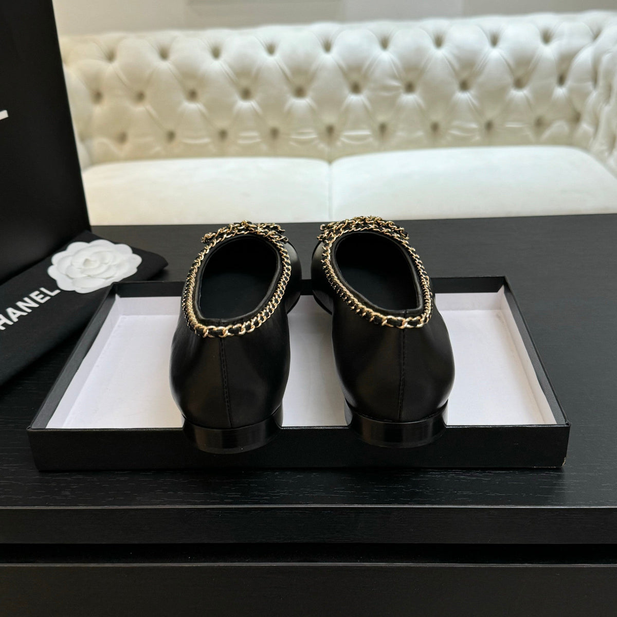 CC 25B ballet flat black patent calfskin leather chain