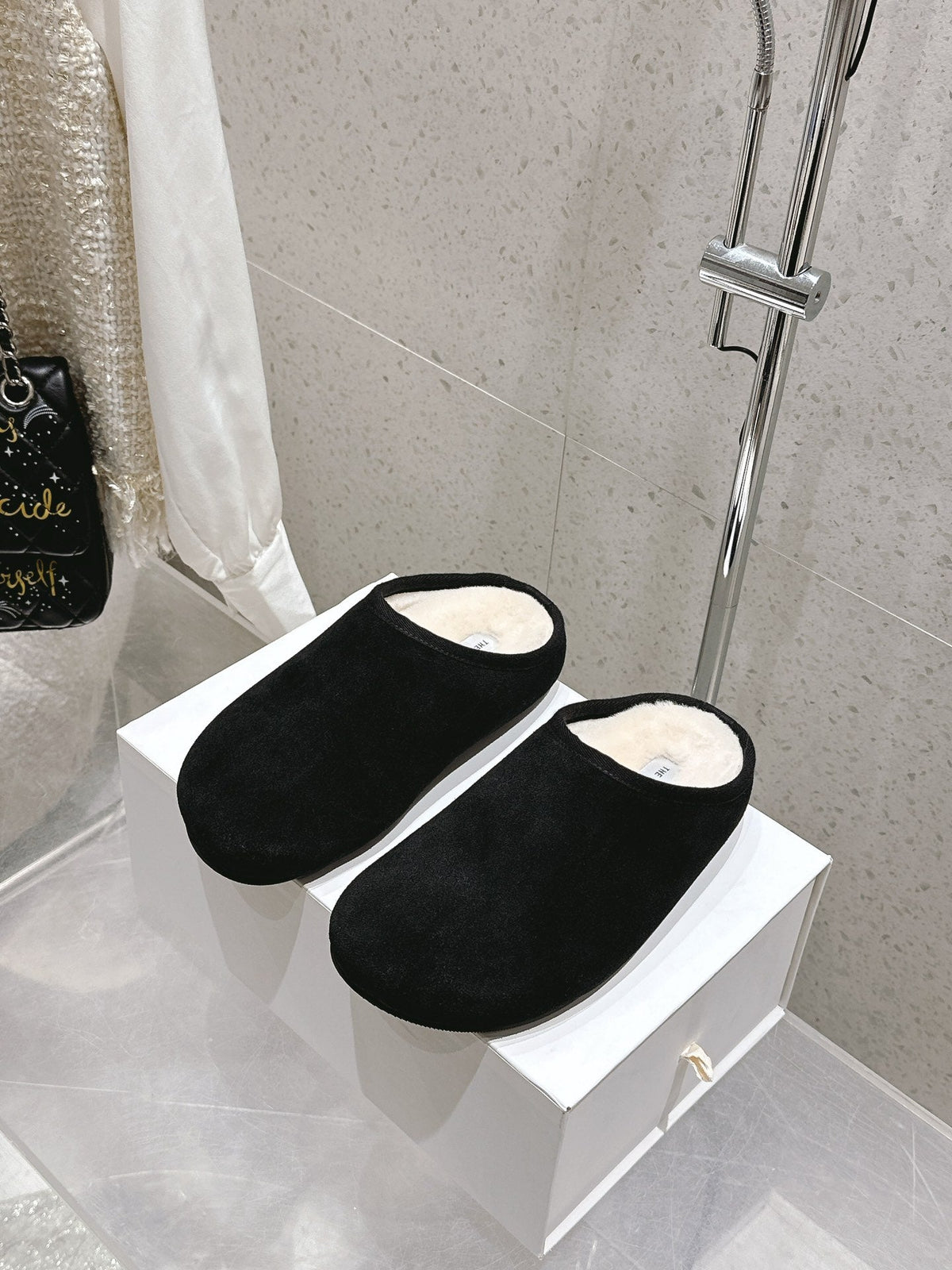 The Row 2025 Slipper Black White Cowhide Wool 402119
