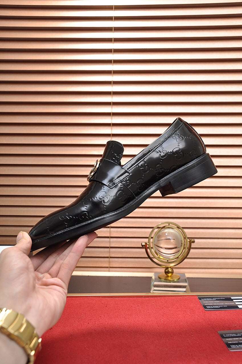 GG Men's Loafer Black Embossed Cowhide 484785