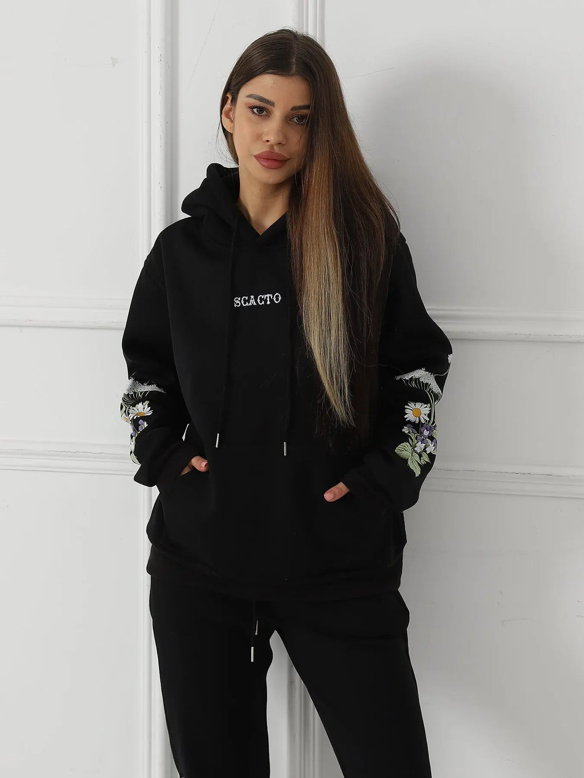 Women's Solid Color Floral Long Sleeved Sweatshirt hercurva