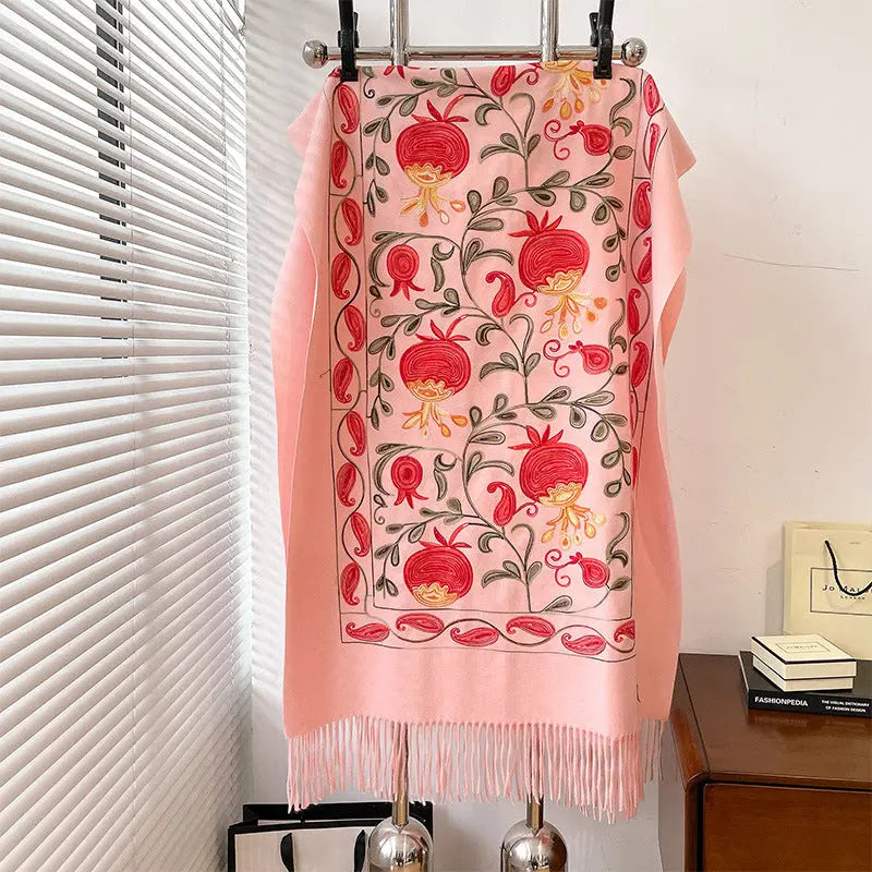 Contrast Color Pomegranate Leaf Embroidered Double-sided Shawl hercurva