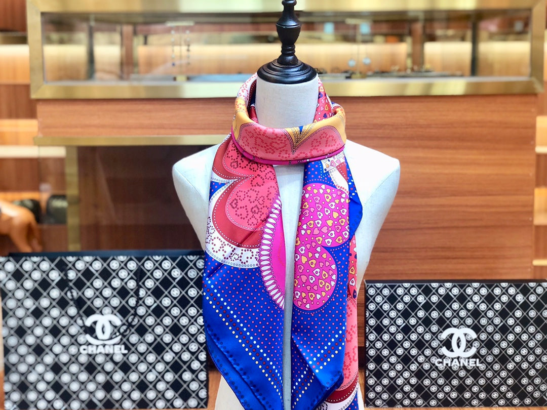 CC Square Scarf 140 CM In Colorful Silk Twill 288632