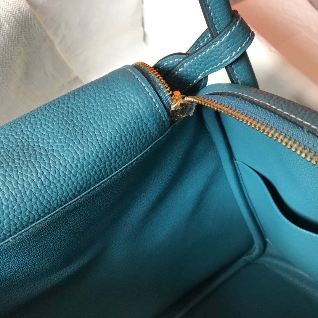 HM LINDY 30 BAG SAPPHIRE TAURILLON CLEMENCE LEATHER