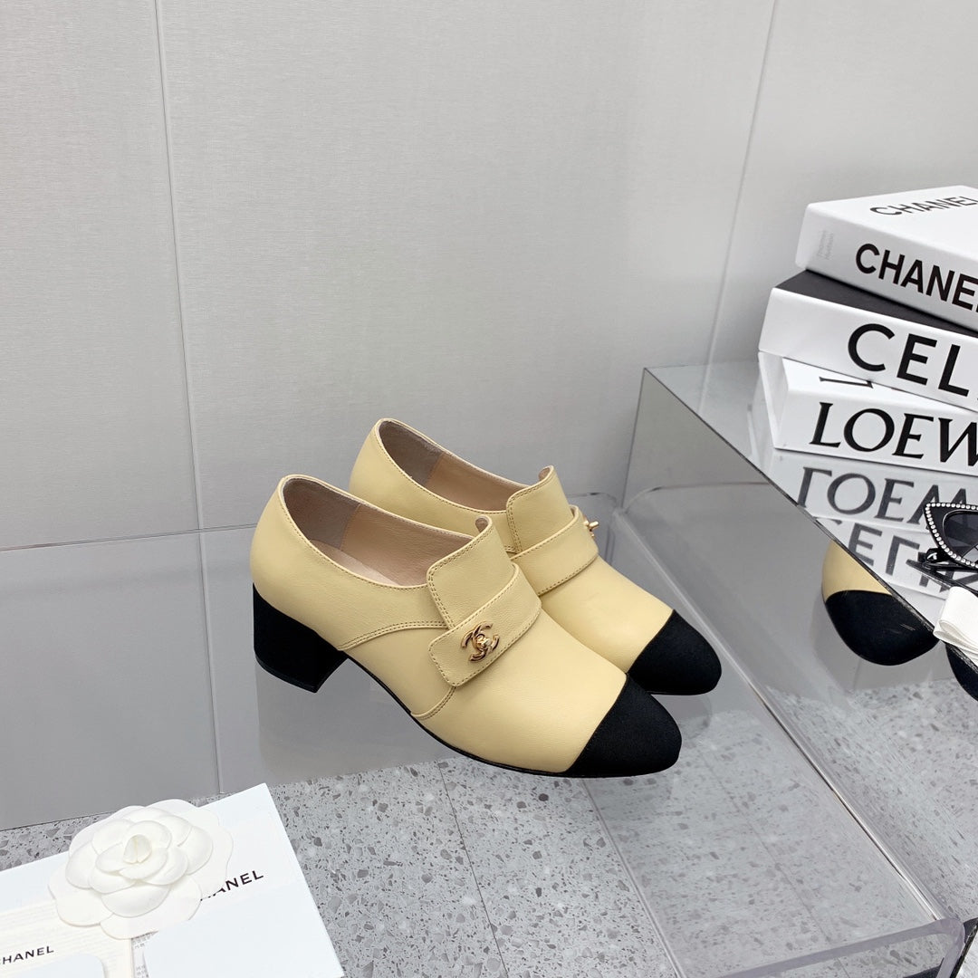 Chanel 2026 Interlocking CC Logo Pumps 50mm Sheepskin 162218