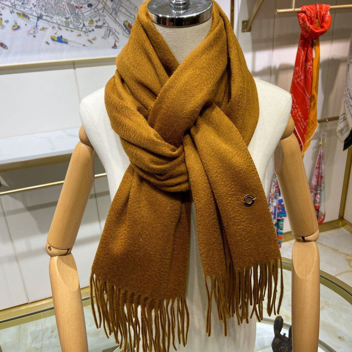LP Grande Unita Scarf 200 CM In Ochre Yellow Cashmere 645523
