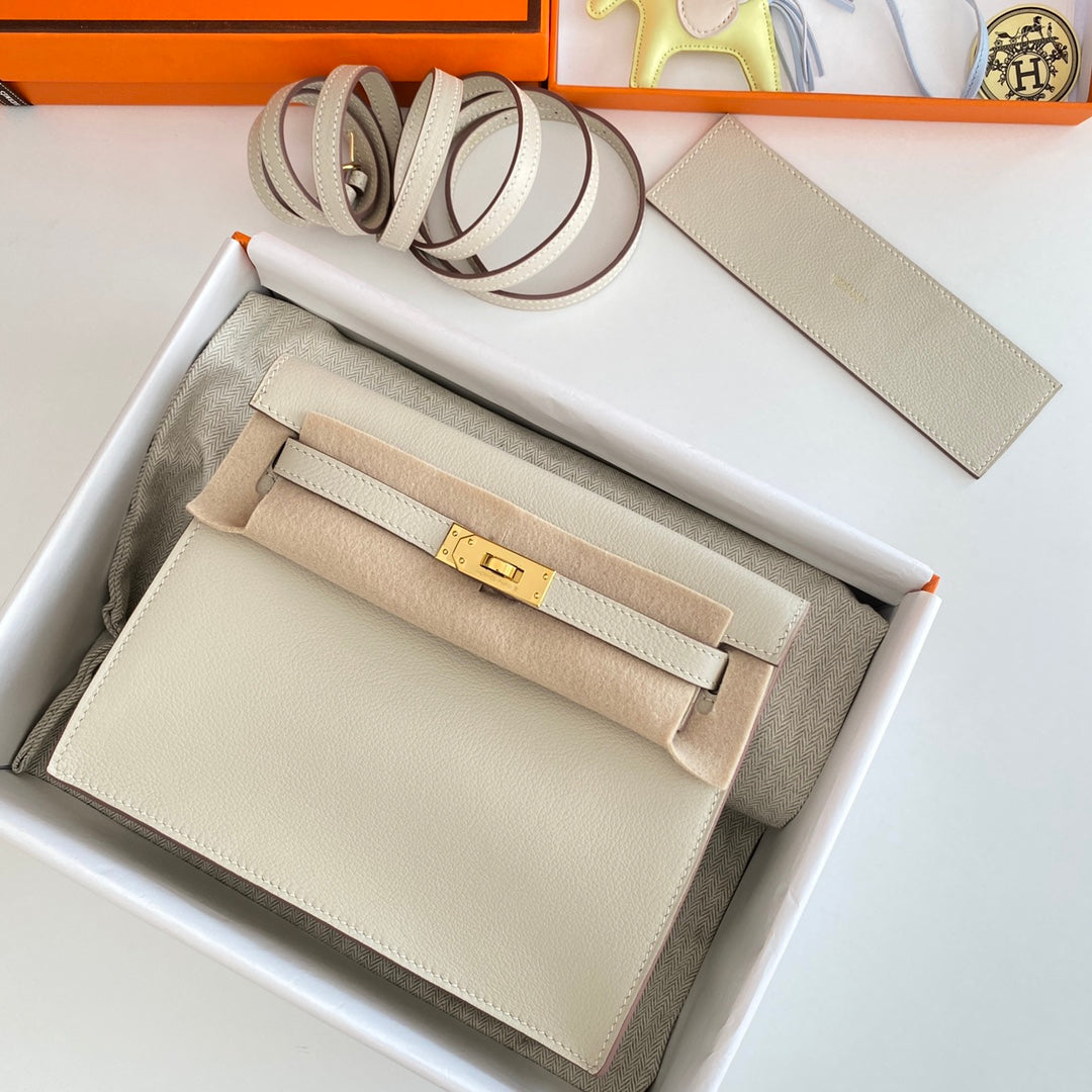 Kelly Danse II 22cm White Evercolor Leather Ghw