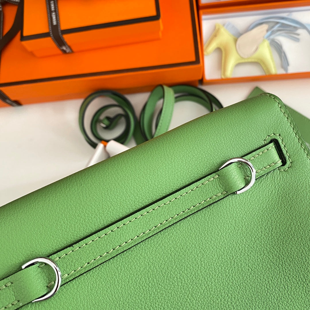 Kelly Danse II 22cm Green Evercolor Leather Shw