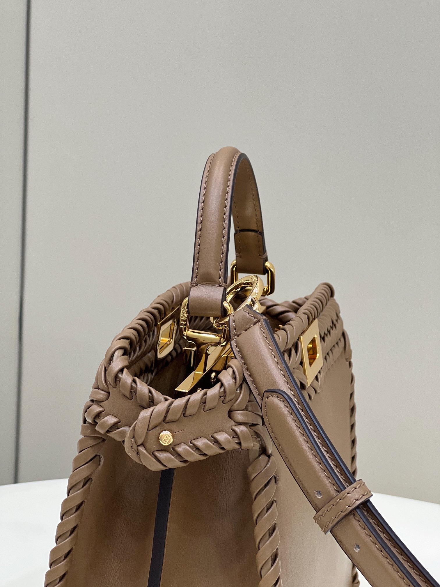 PEEKABOO ISEEU 27 IN BROWN SMOOTH CALFSKIN WITH WOVEN TRIM GOLD HARDWARE
