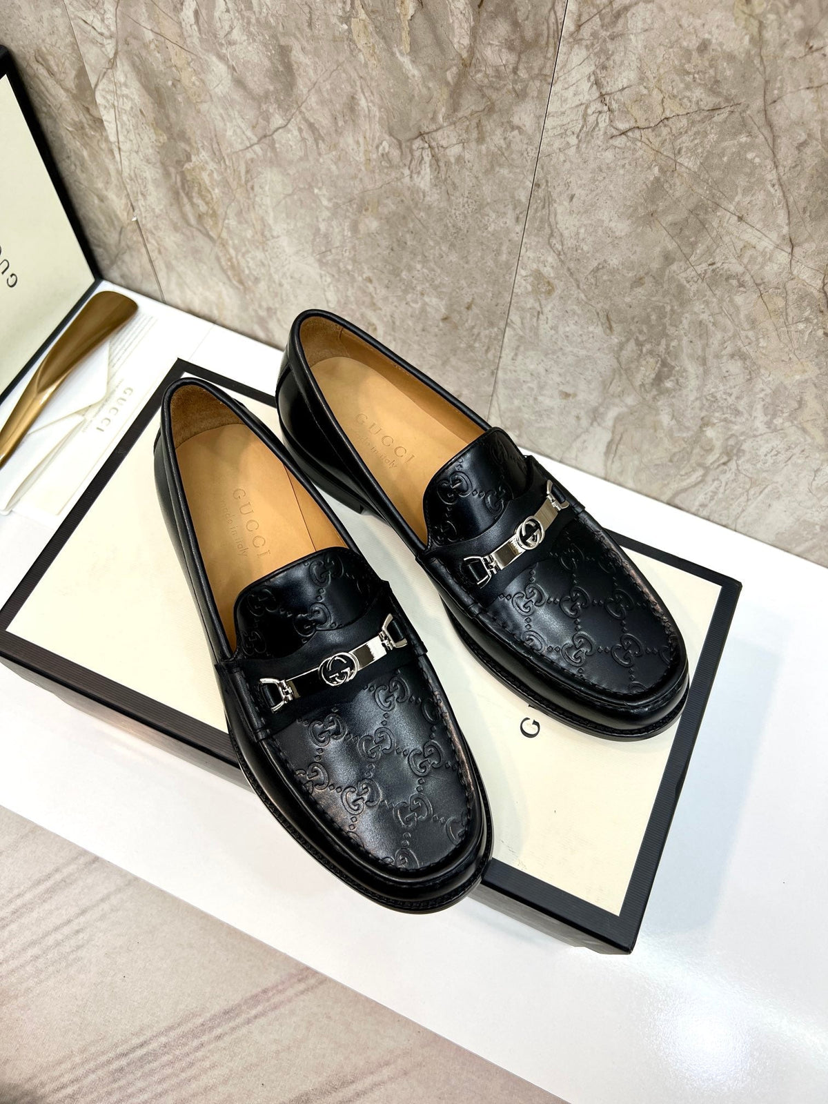 GG Men's Loafer Black Water-Dyed Cowhide 522520