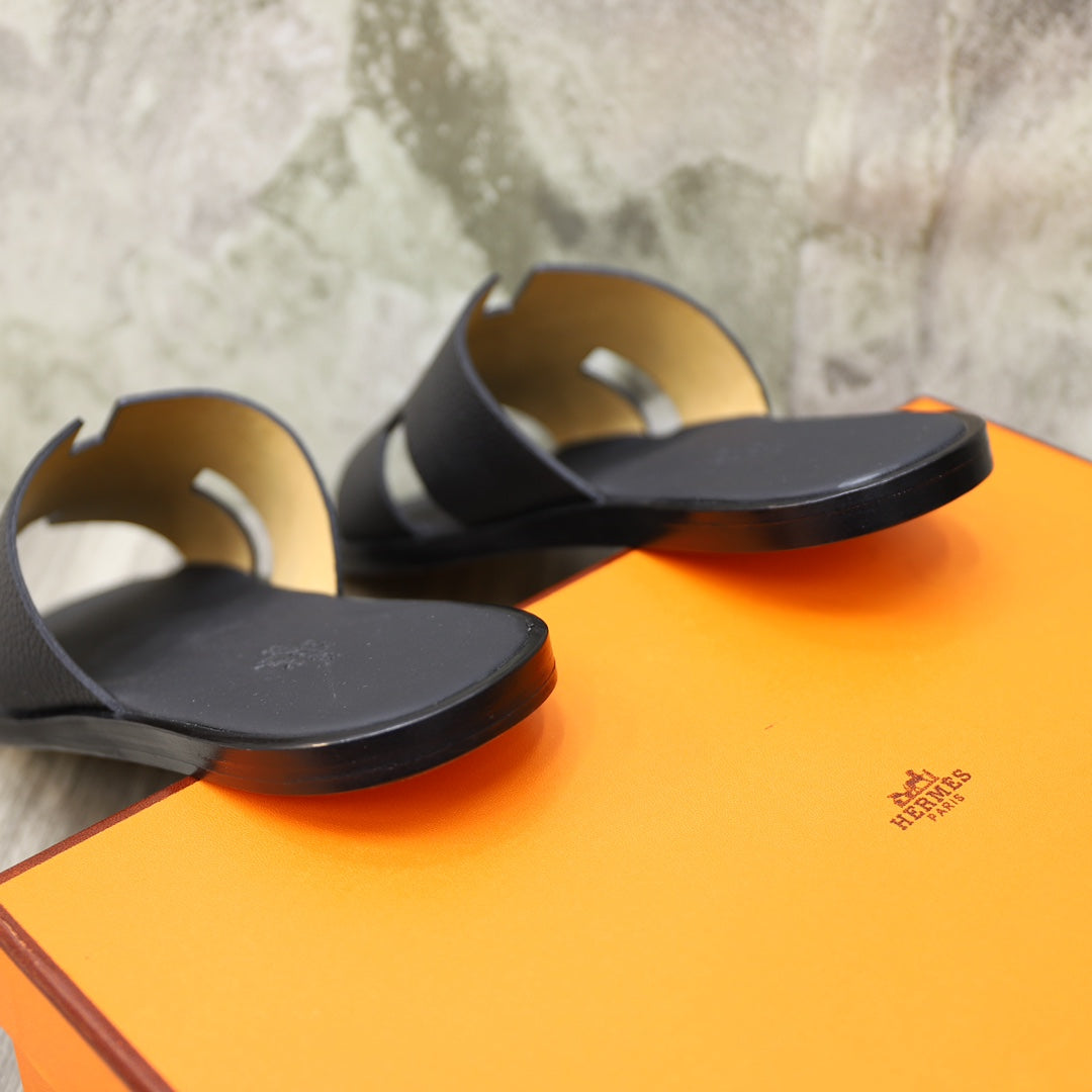HM IZMIR SANDAL BLACK LAMBSKIN