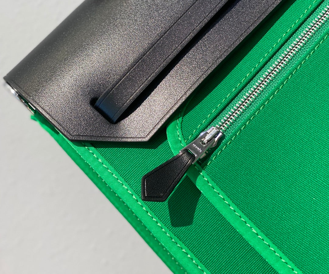 Herbag 31 Toile Green Canvas Black Cowhide Leather