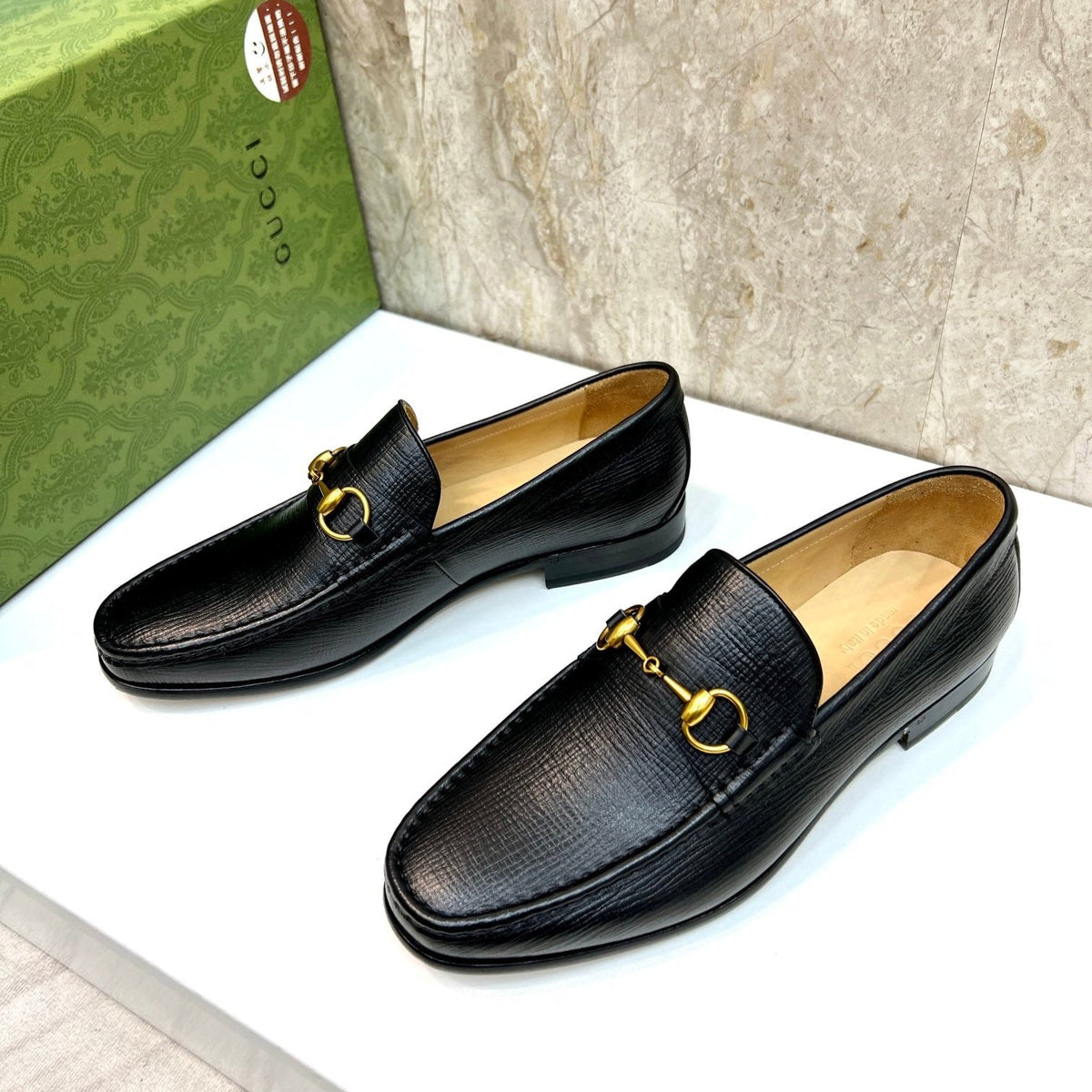 GG Men's Horsebit Loafer Black Cowhide 522561