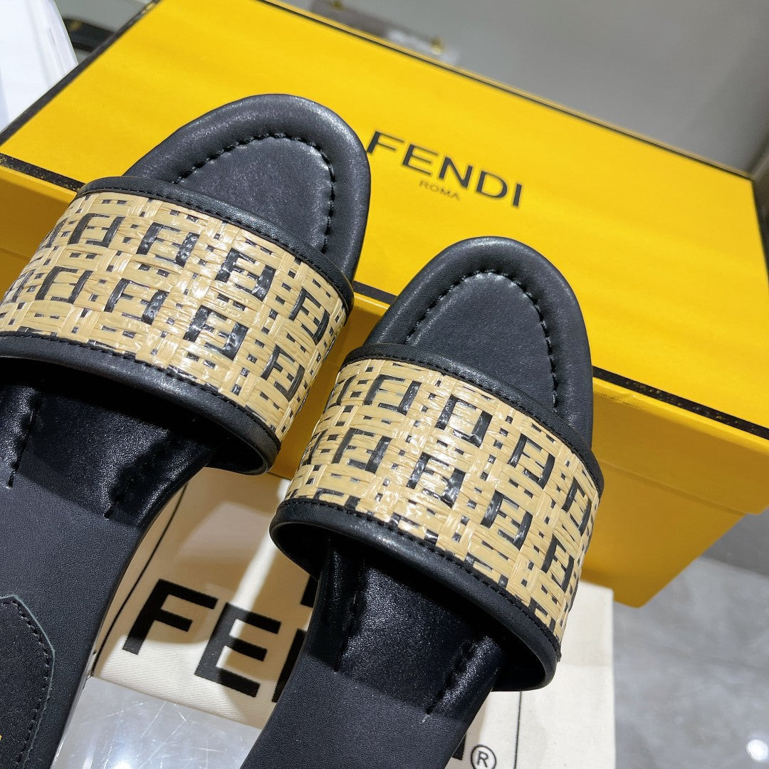 FF Women Raffia Sandal Black Beige