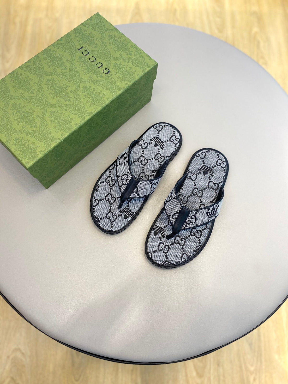 GG x Adidas Men's Thong Sandals Grey Canvas 558901