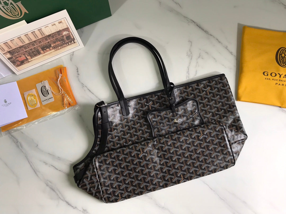 CHIEN GRIS BAG 33 IN BLACK GOYARDINE CANVAS AND TAN CALFSKIN TRIM
