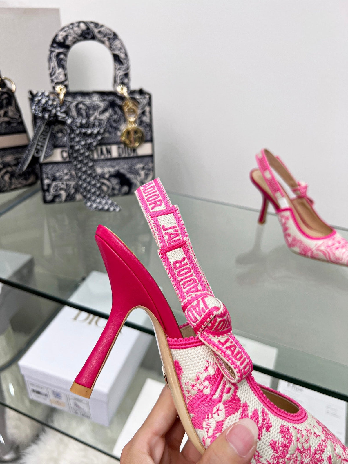 CD 25 J'Adior Slingback Pump Pink White Mesh Sheepskin