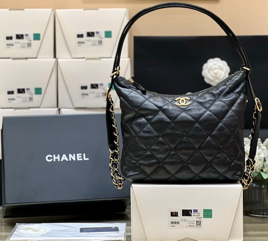 Chanel 2026 Quilted Hobo Bag 25cm Black Leather