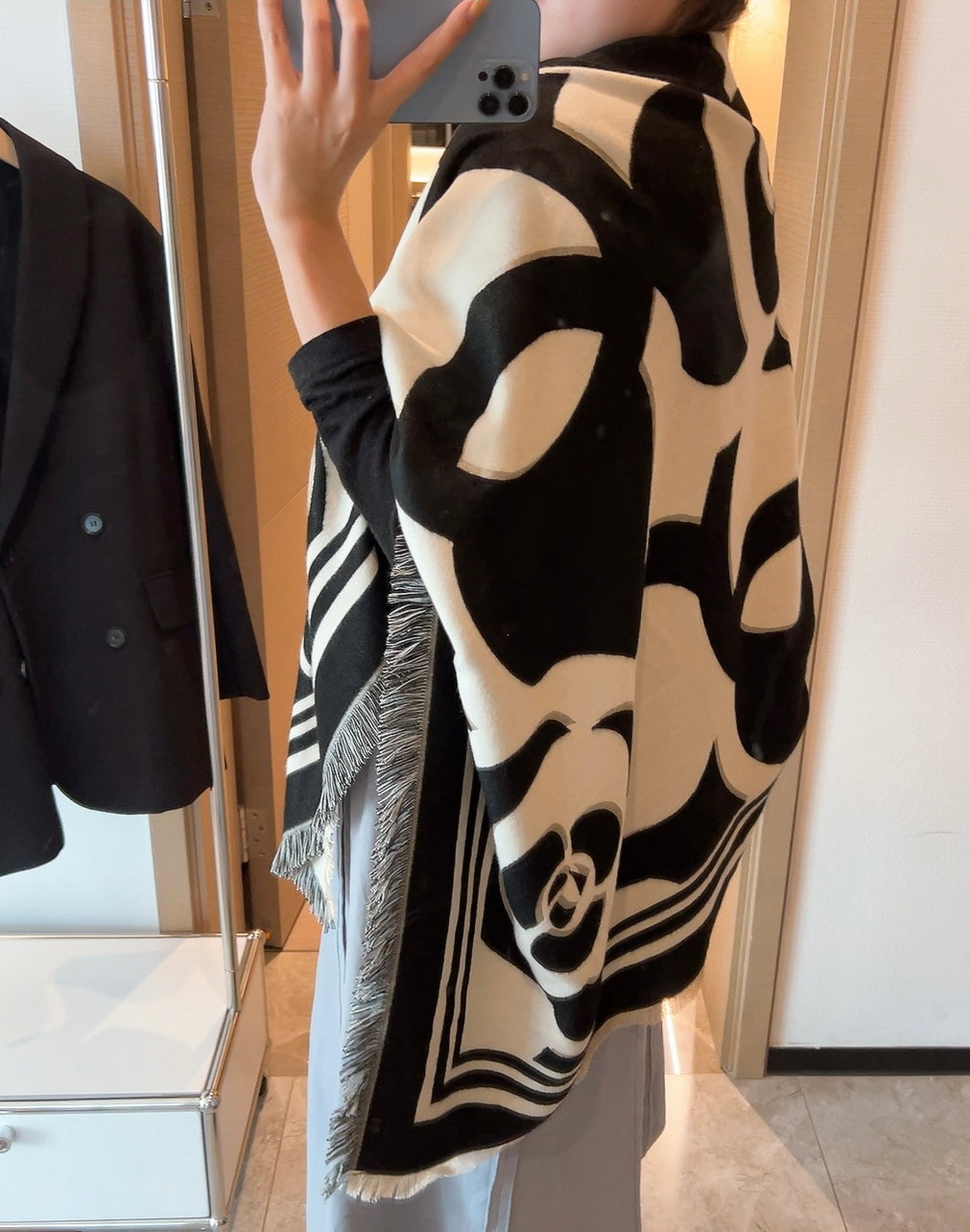 CC Square Scarf 140 CM In Black Mix White Cashmere 319061