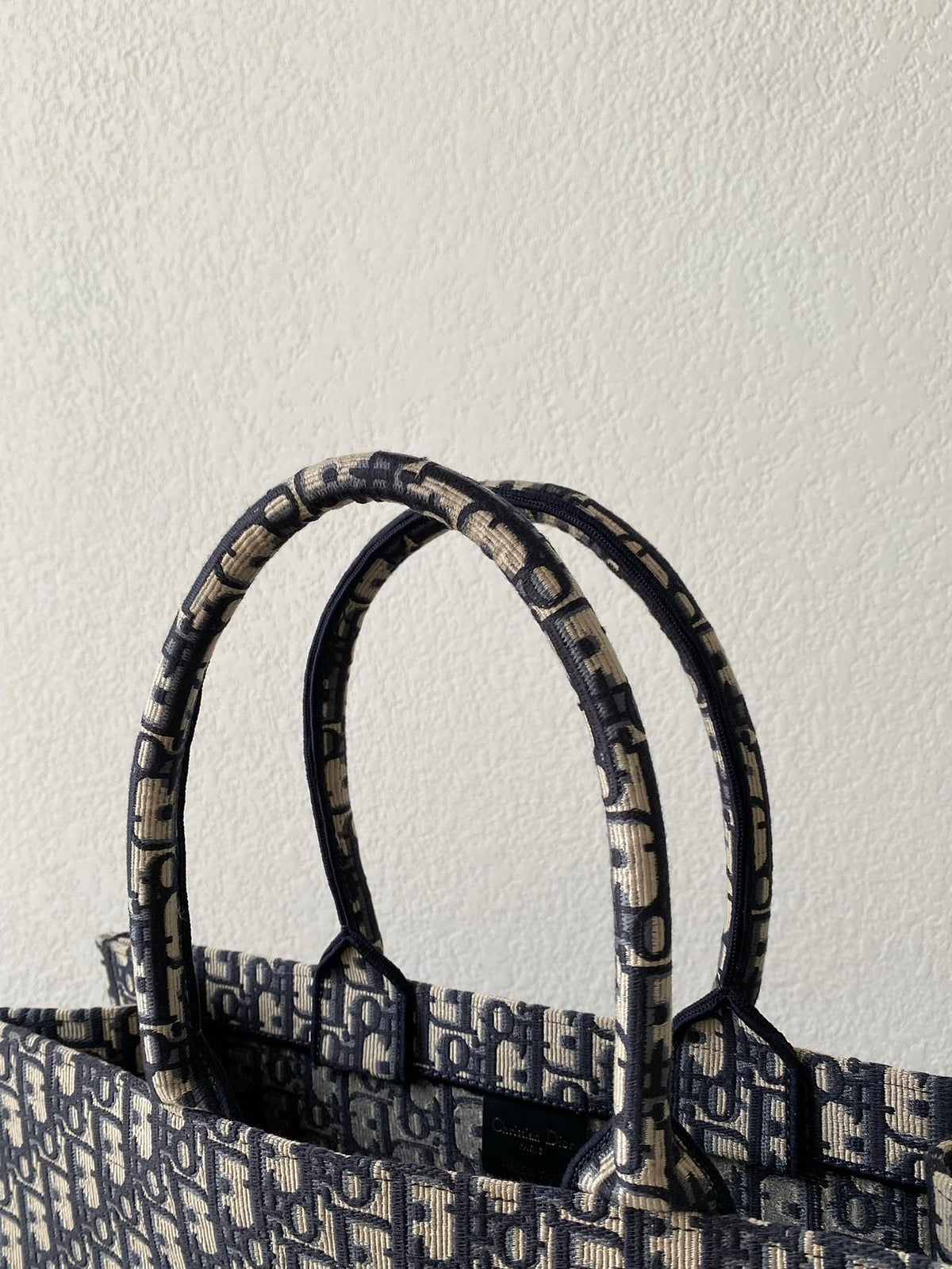 Cd Large Book Tote Oblique Embroidery alfskin