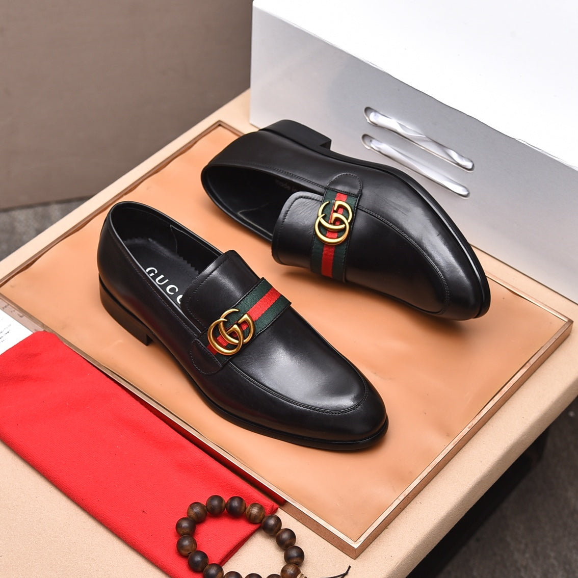 GG Men's Loafer Black Cowhide 522705