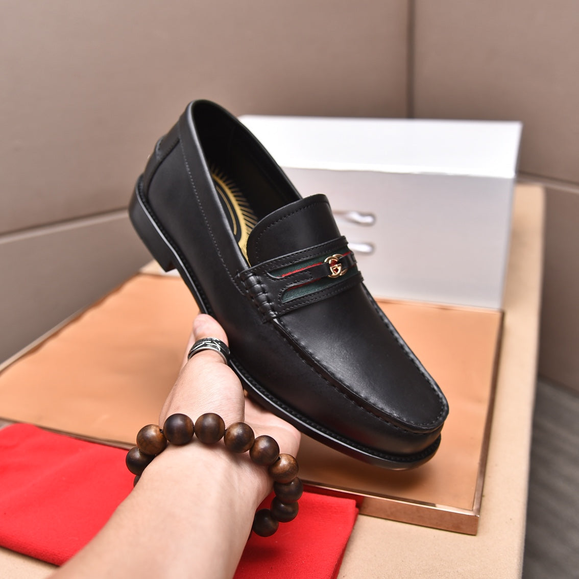 GG Men's Loafer Black Cowhide 522700