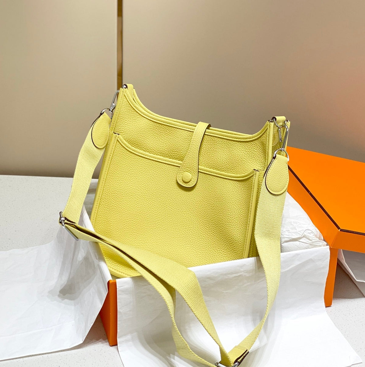 Evelyne 29cm Yellow Togo Shw