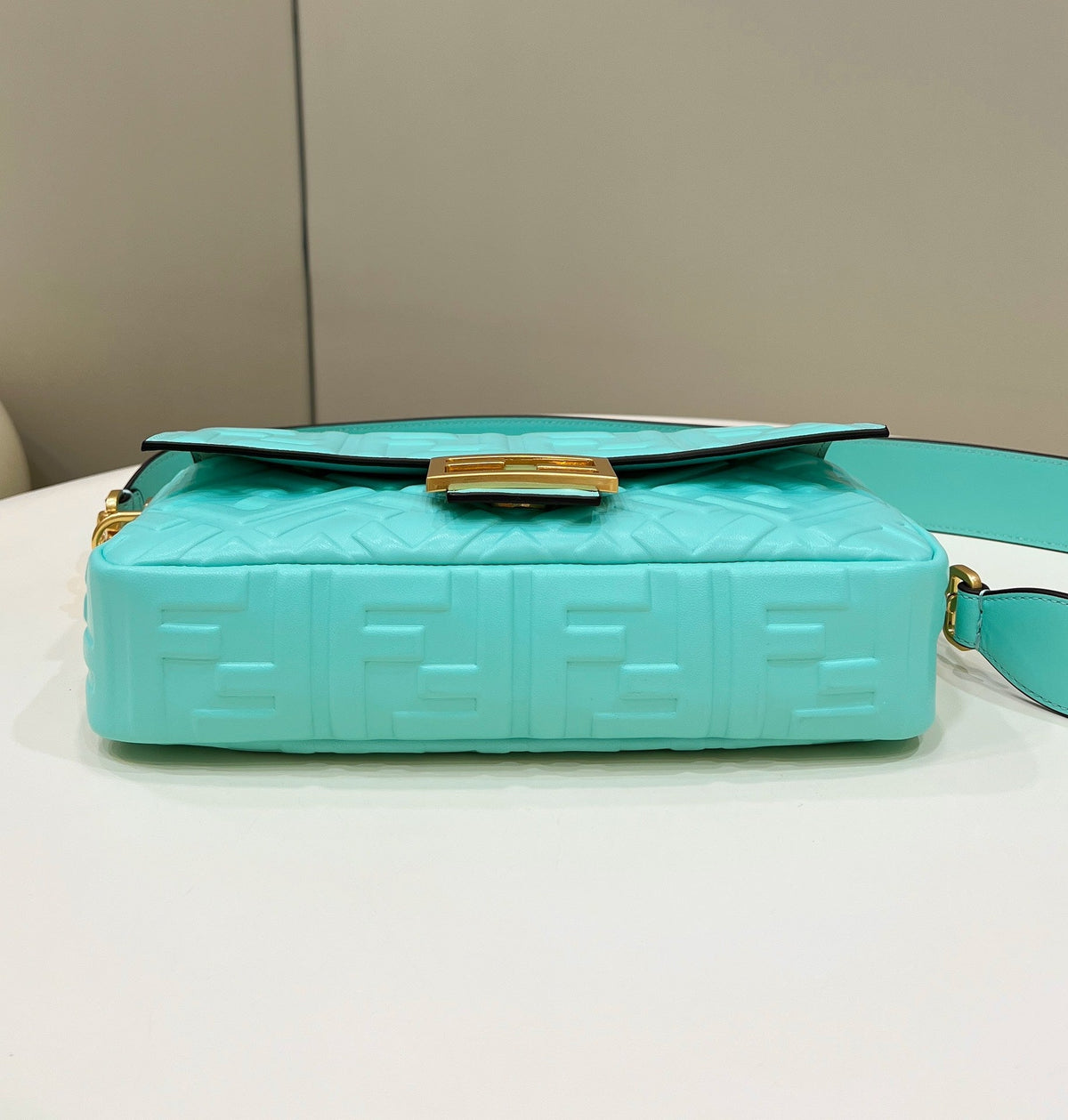 BAGUETTE WITH FF MOTIF 27 IN TURQUOISE SOFT LAMBSKIN GOLD HARDWARE