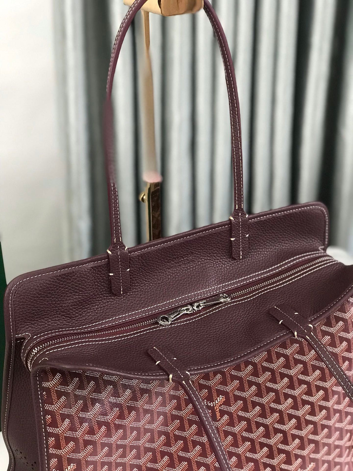 HARDY PM BAG 40 IN BROWN GOYARDINE CANVAS AND TAURILLON LEATHER TRIM