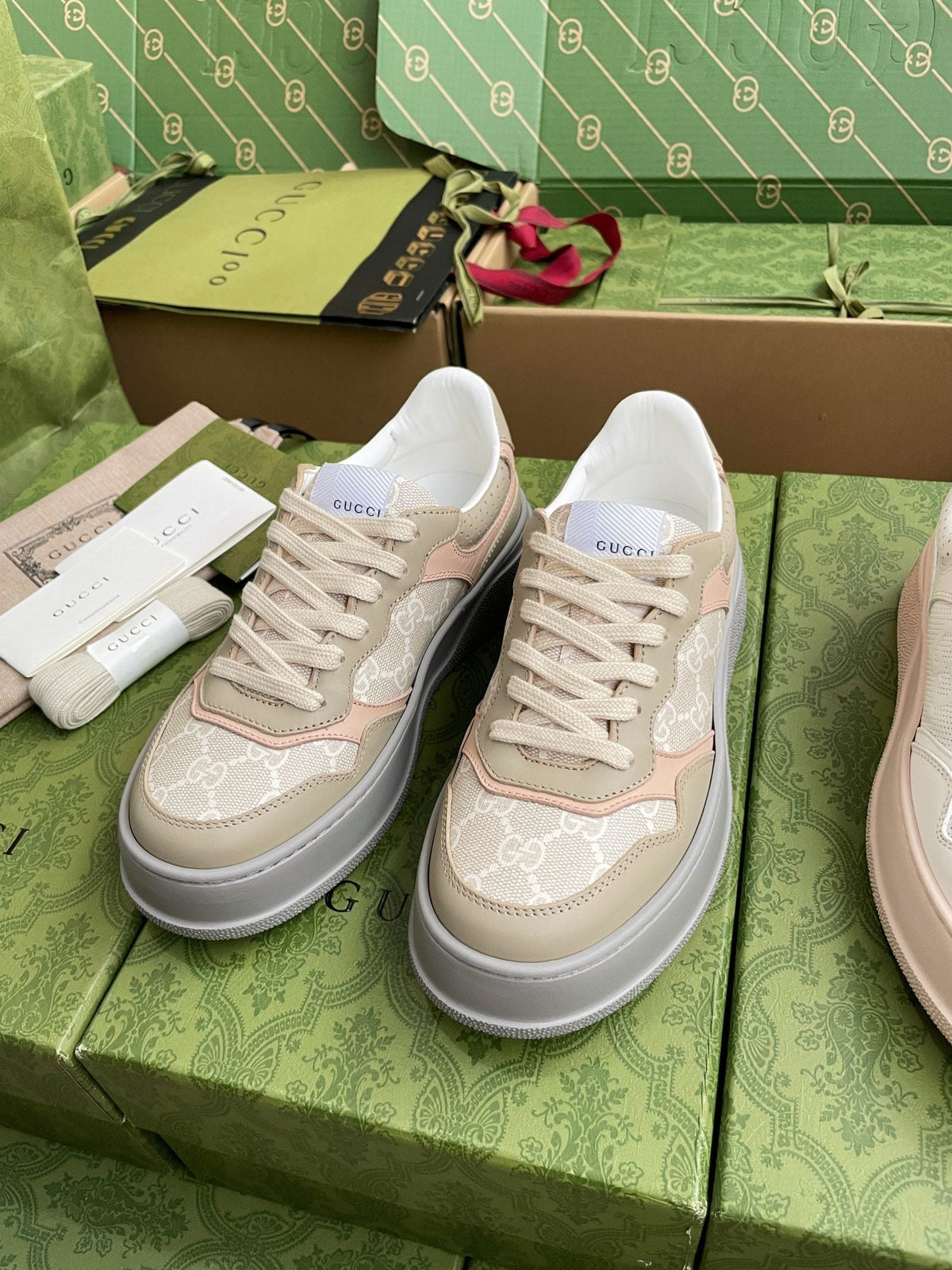 GG 26 Sneaker Beige Gray Canvas Calfskin 632890
