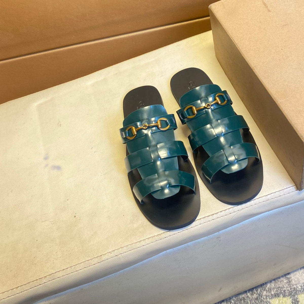 GG Men's Sandals Slide Black Green Cowhide