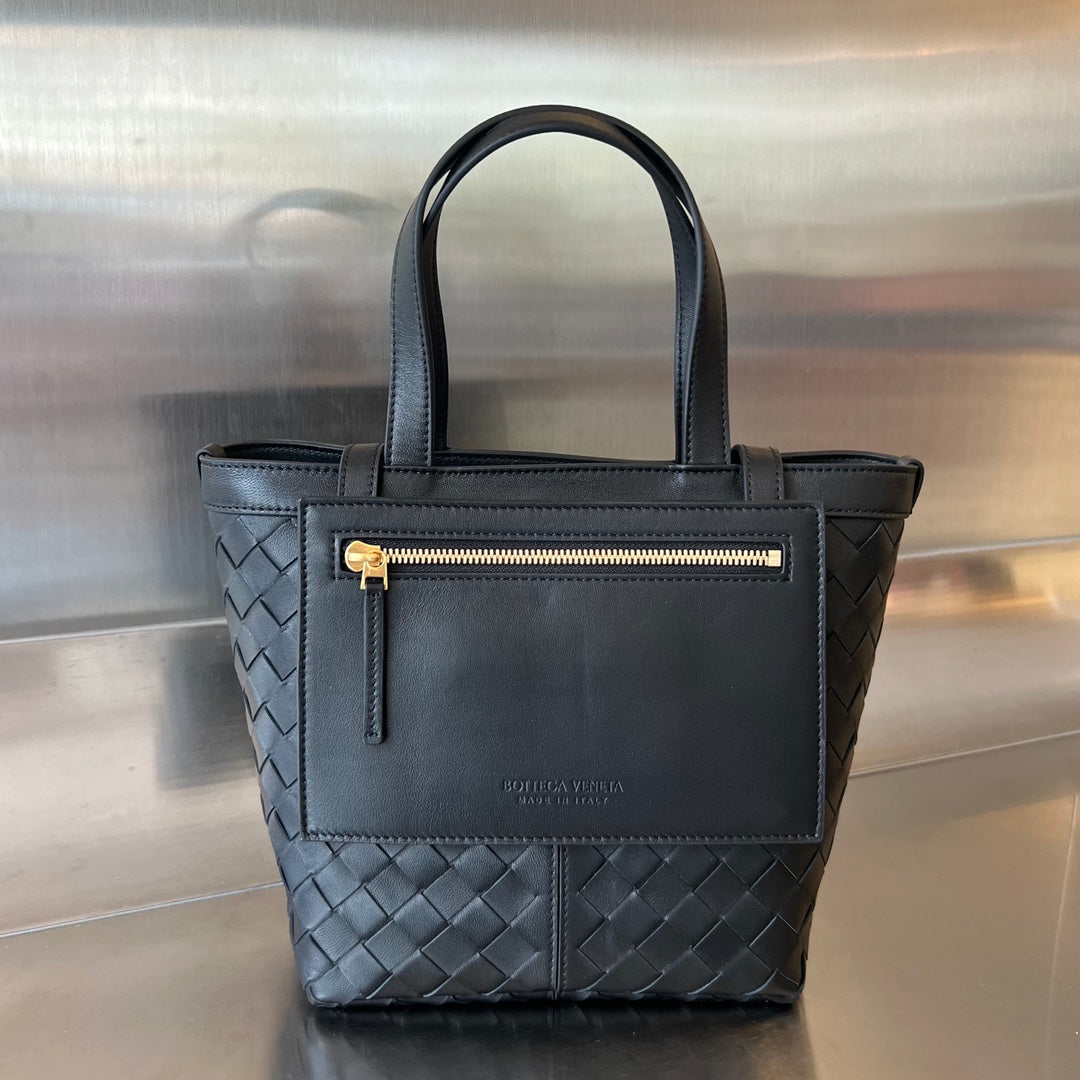 FLIP FLAP 23 BAG IN BLACK LAMBSKIN