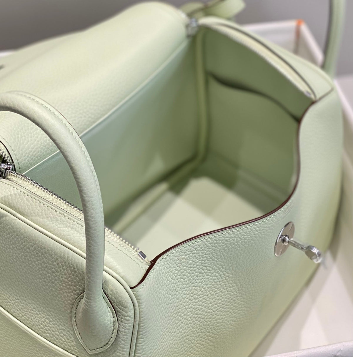 HM LINDY 30 BAG MINT TAURILLON CLEMENCE LEATHER