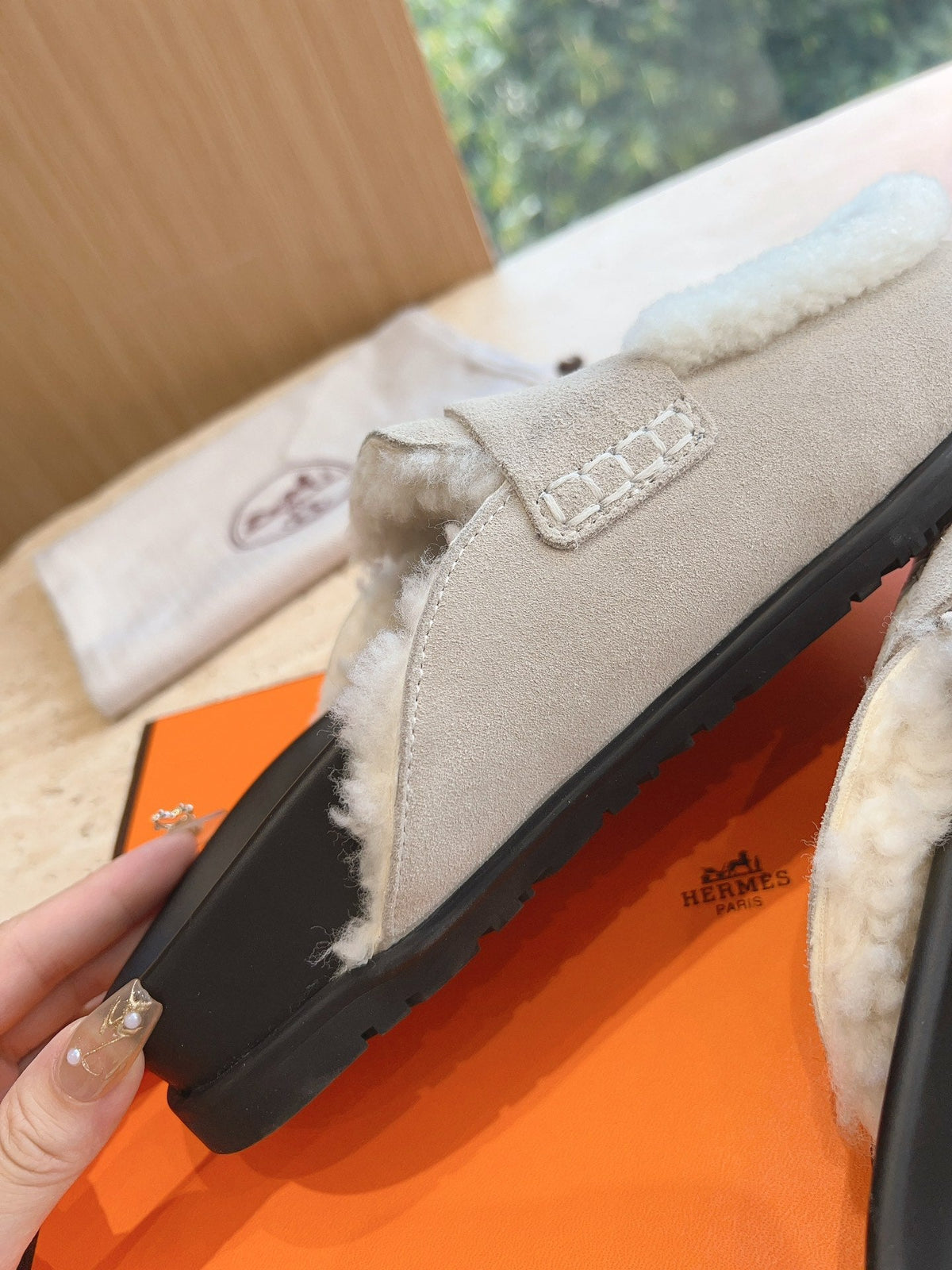 HM Go Mule Suede Goatskin 862750