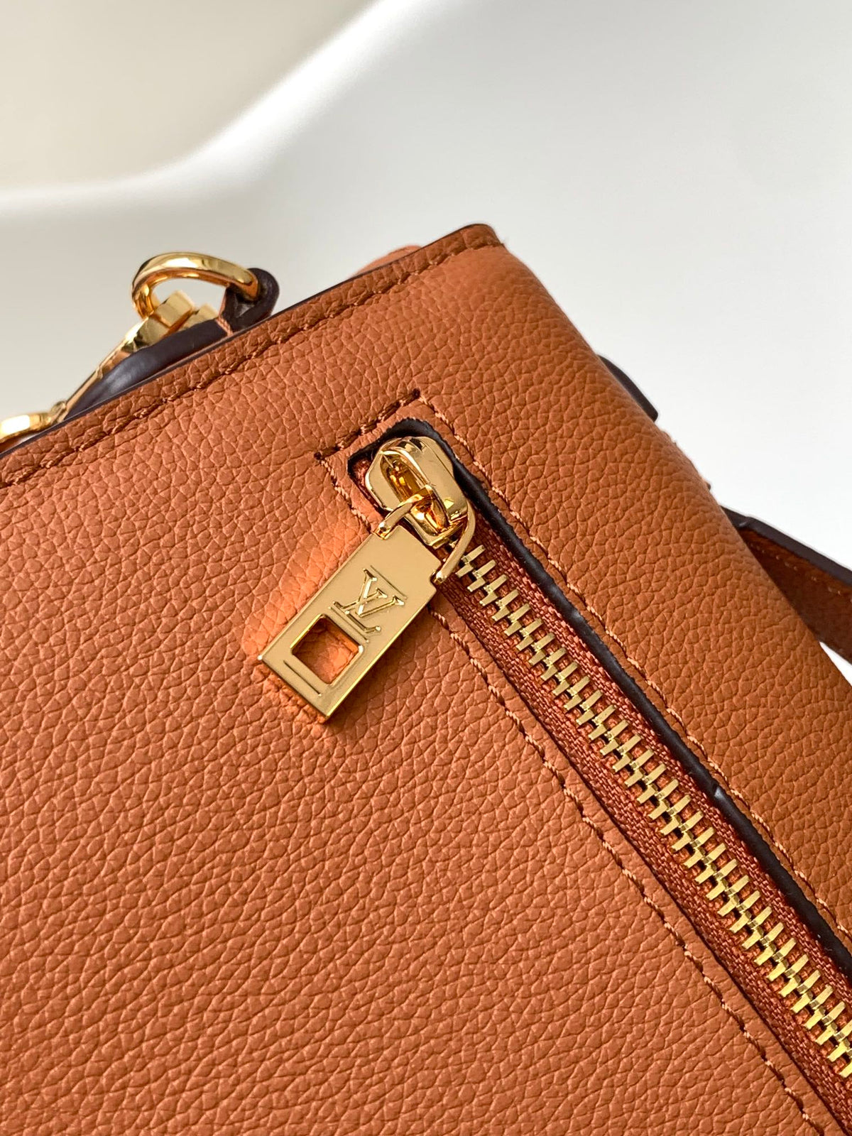 LV Oxford Bag 22cm Brown Gold Cowhide 252067