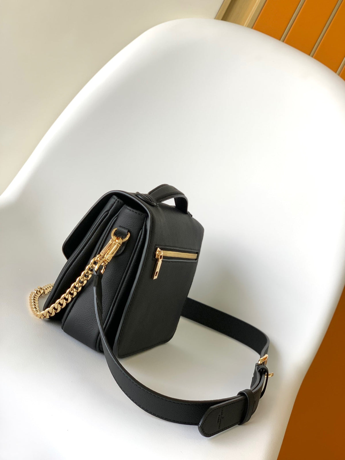 LV Oxford Bag 22cm Black Gold Cowhide 252069