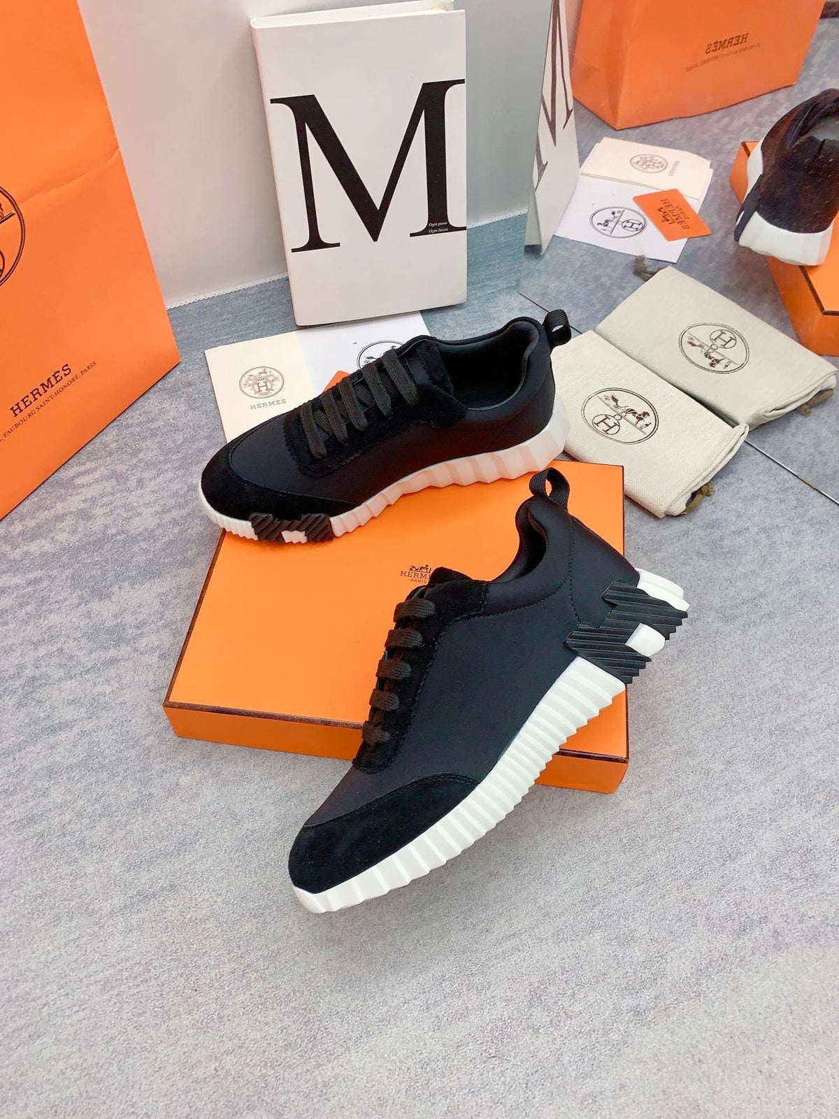 HM Bouncing Sneaker In Black Silk Lambskin 106443