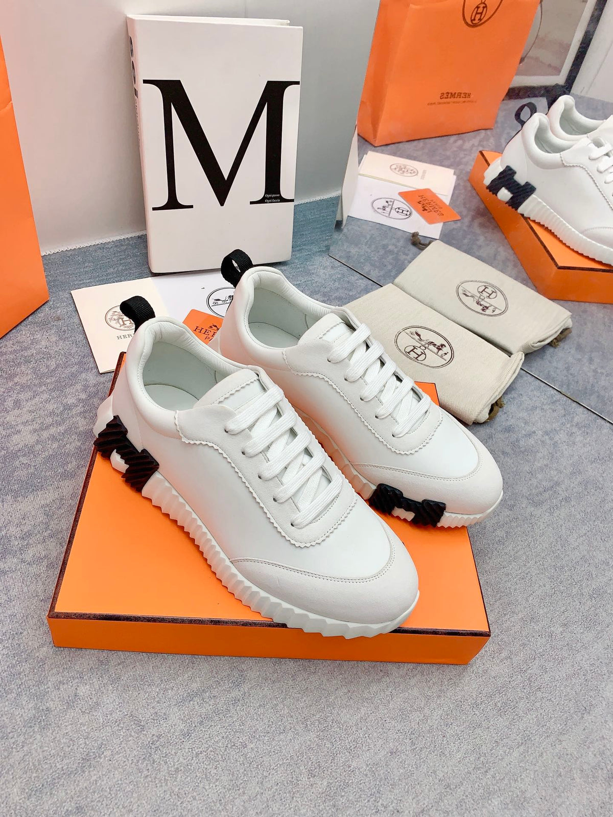 HM Bouncing Sneaker In White Silk Lambskin 106449