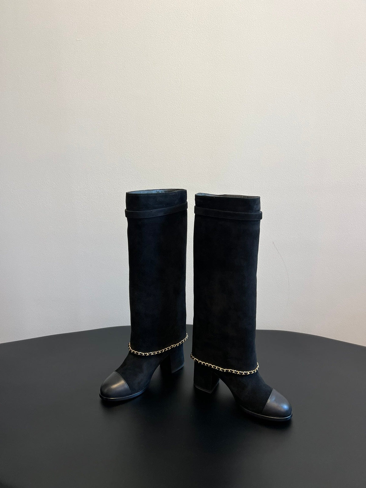 CC Hight Boots Black With Chain Suede And Cowhide 944967