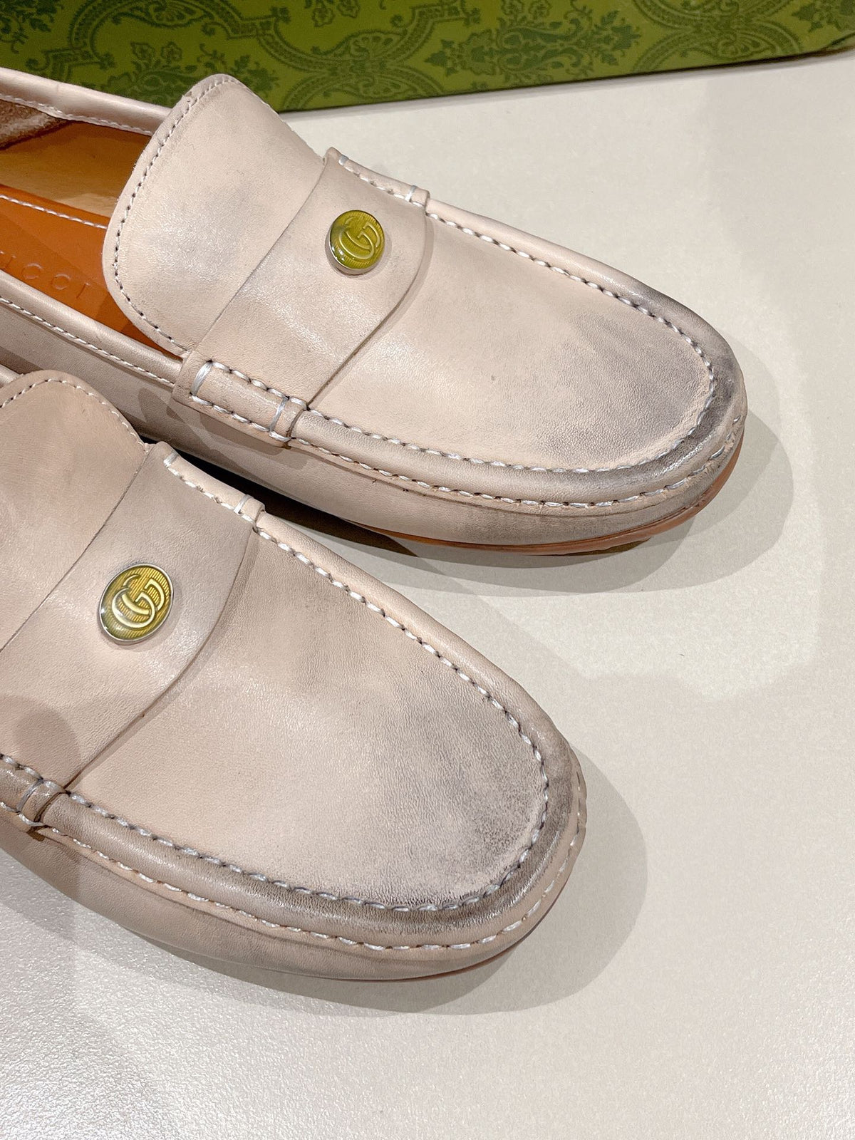 GG Men's Loafer Beige Calfskin 561755