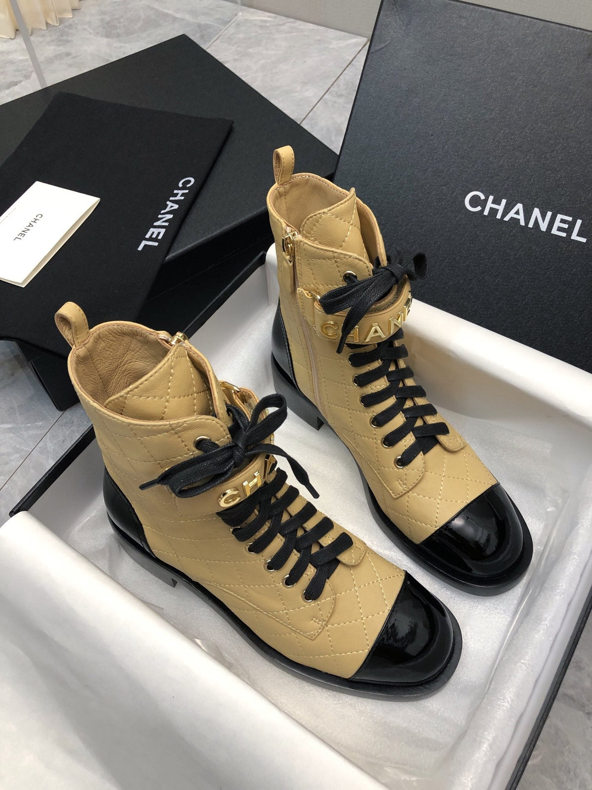 CC Short Boots 45mm In Light Yellow Mix Black Quilted Lambskin And Glossy Cowhide 950039