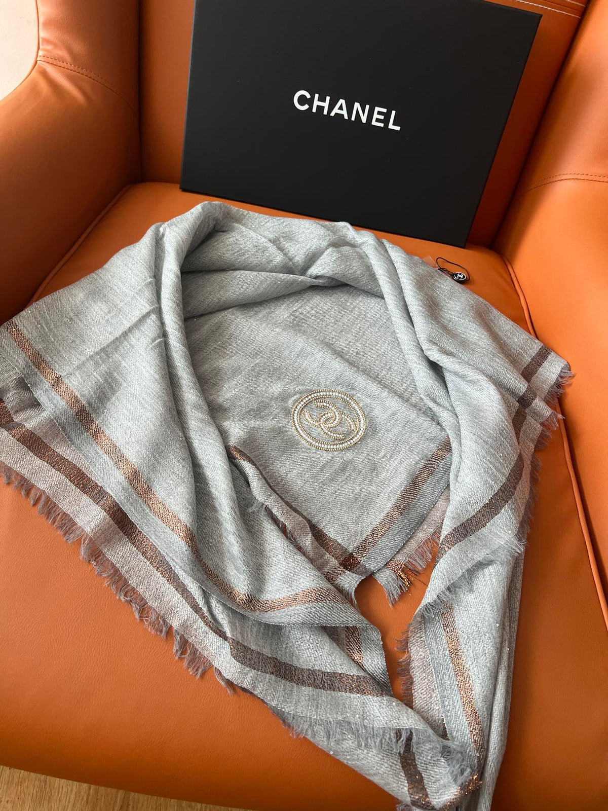 CC Square Scarf 100 CM In Grey Cashmere And Wool Mix Sequin Fabric 345992