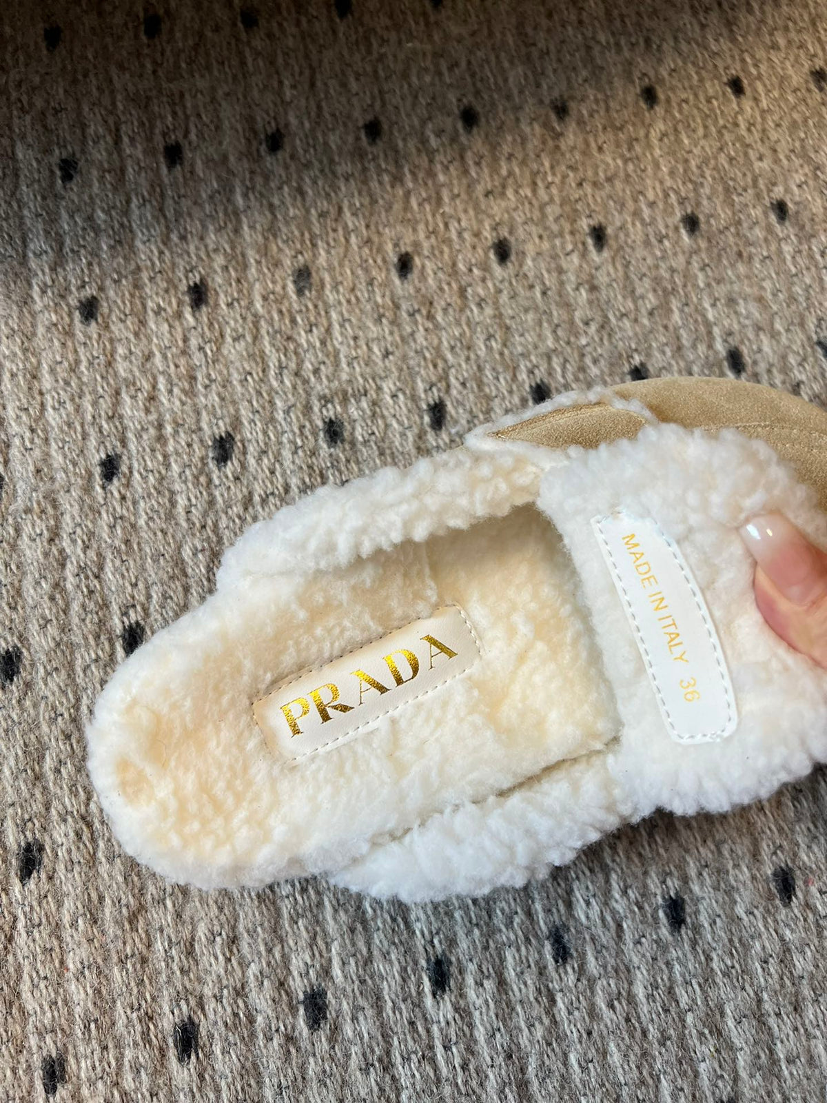 PRA Furry Half-Slipper Beige Suede 478566